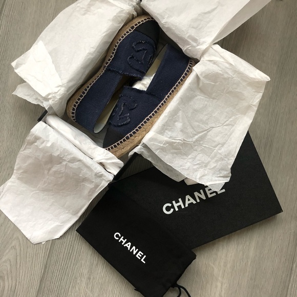 Chanel Denim Espadrilles - Picture 3 of 5